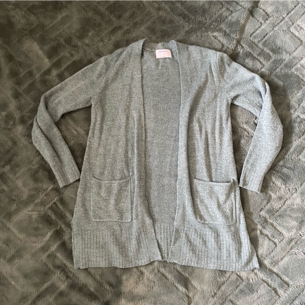 Old navy sweater